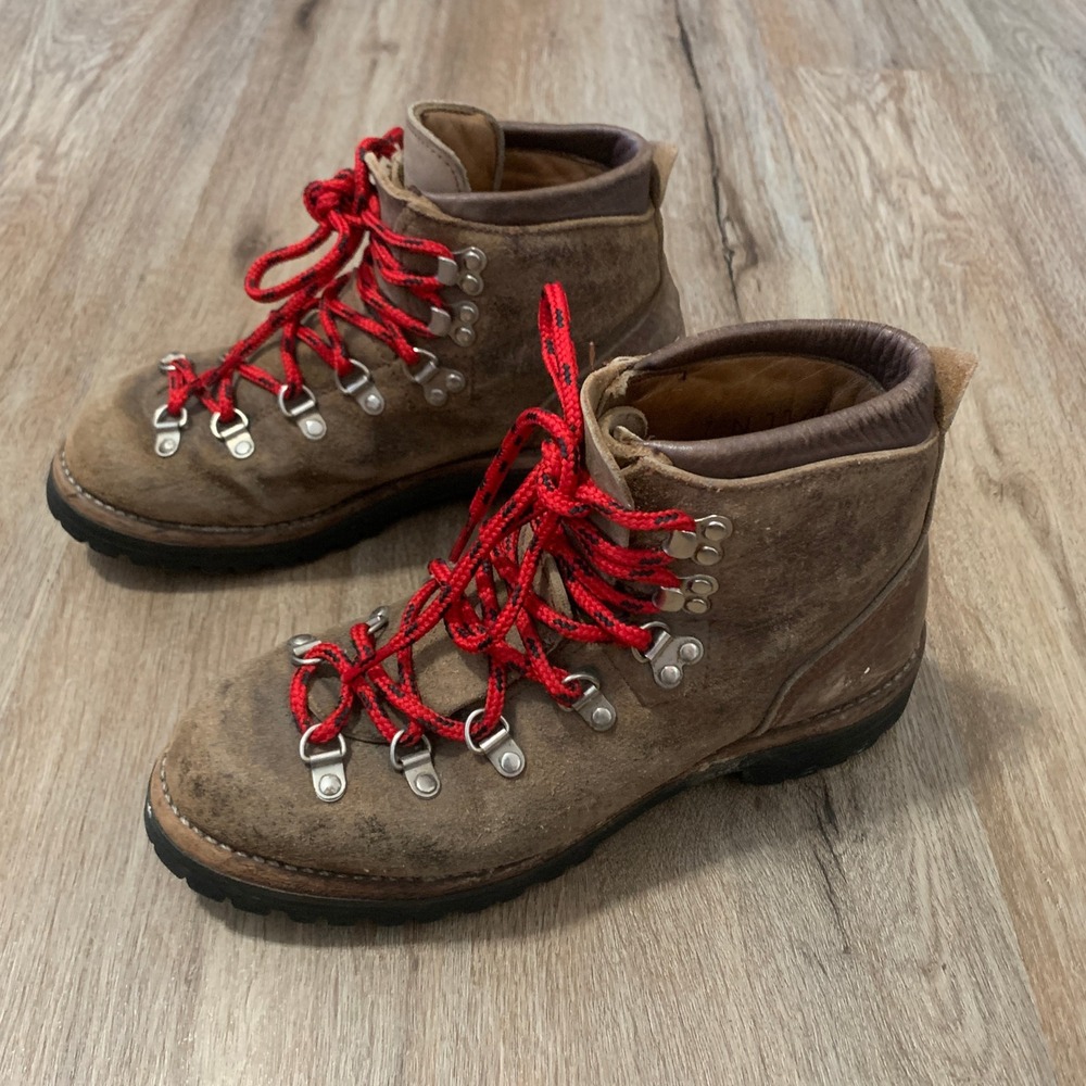 Vintage 80s Vasque Mountaineering Suede Leather Hiking Boots - size 7 womens‎